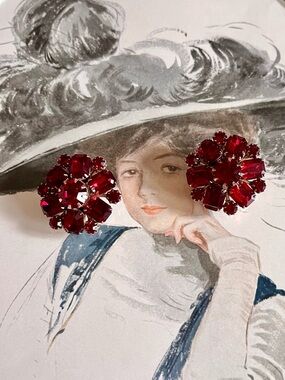 Vintage Weiss Ruby Red Clip On Earrings